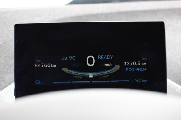 BMW i3 Basis Comfort Advance 170pk | Navigatie | Climate Control | Lichtmetalen velgen | Led | Stoelverwarming