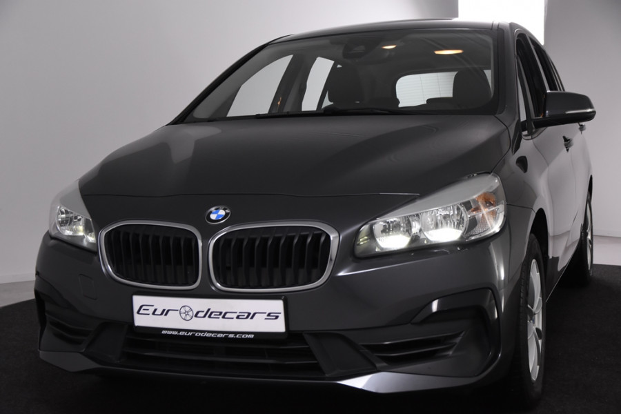 BMW 2 Serie Gran Tourer 216i *Navigatie*Stoelverwarming*Park Assist*