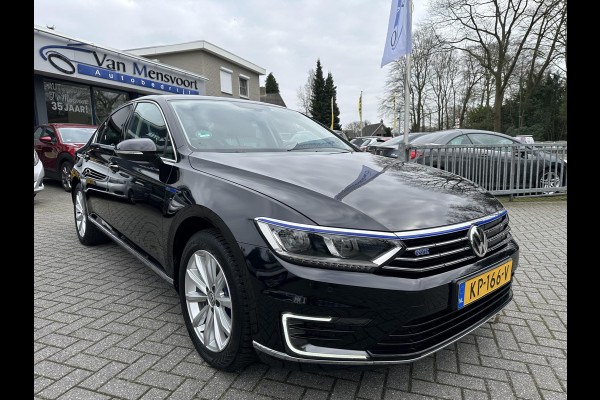 Volkswagen Passat 1.4 TSI GTE 218PK Connected Series Navi|LED|DAB|CarPlay|Trekhaak