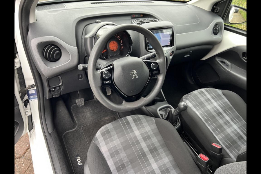 Peugeot 108 1.0 e-VTi Camera, Airconditioning, Apple CarPlay, Navigatie, Bluetooth, 1e eigenaar en Boekjes aanwezig