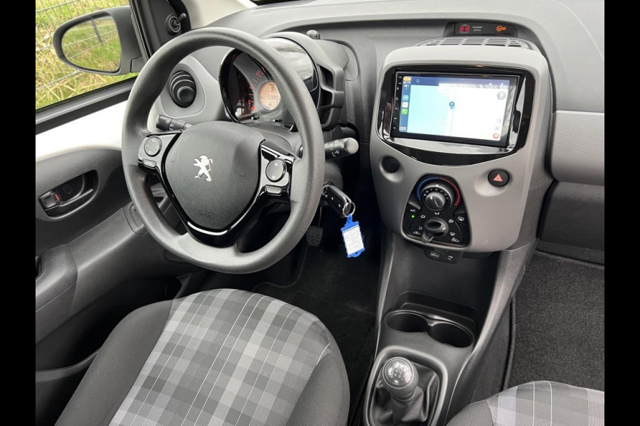Peugeot 108 1.0 e-VTi Camera, Airconditioning, Apple CarPlay, Navigatie, Bluetooth, 1e eigenaar en Boekjes aanwezig