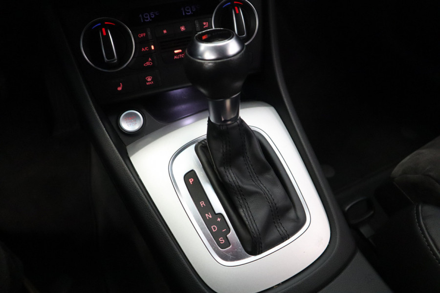 Audi Q3 1.4 TFSI CoD Design Pro Line Plus 19 Inch lmv , Automaat , Alcantara /leder interieur.
