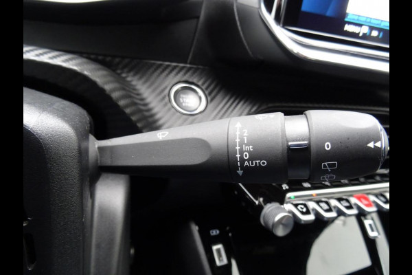 Peugeot e-2008 EV GT 50 kWh | 3-fase | Parkeercamera | Adaptive Cruise Control