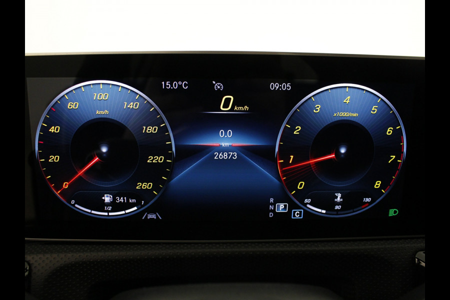 Mercedes-Benz A-Klasse 180 AMG Automaat Navigatie | Stoelverwarming | AMG Styling | Achteruitrij camera. | Nu tijdelijk te financiëren tegen 3,90% rente (actie loopt t/m 15-5-2020)