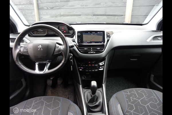 Peugeot 2008 1.2 PureTech Allure/Style FM nav / Carplay / Clima / nwe distributieriem!! / 64.021 km