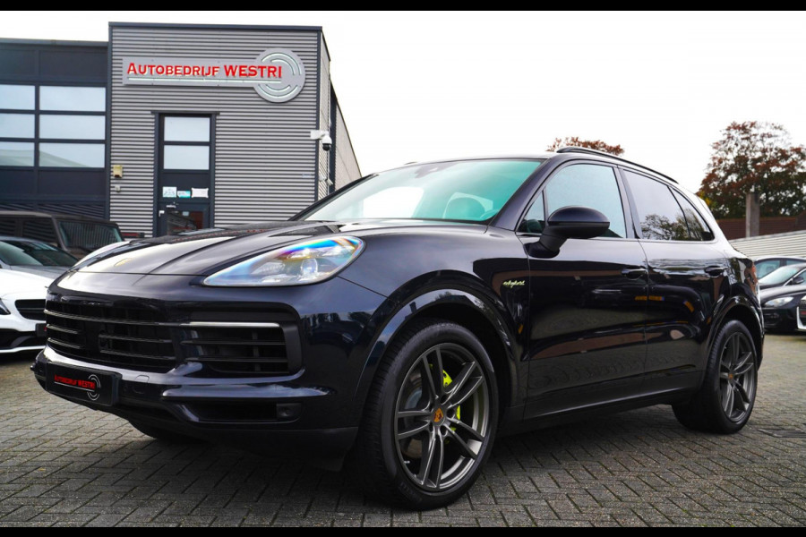 Porsche Cayenne 3.0 E-Hybrid | Sport Chrono | Bose Sound | Panorama | Luchtvering | Trekhaak | Adaptieve Cruise | 360 camera | NAP