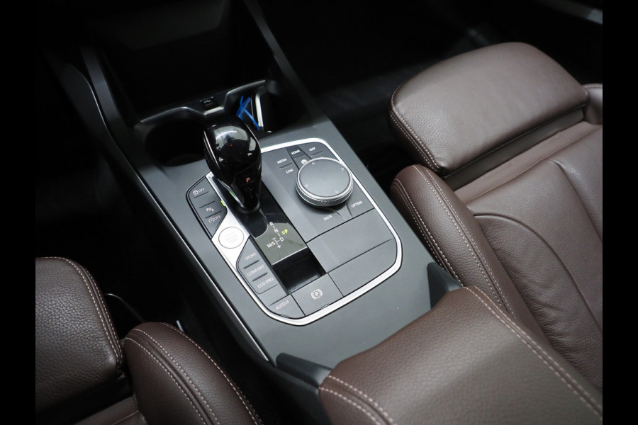 BMW 1-serie 116i Shadow-Line | Carplay | LED | Leder | Sportstoelen | Trekhaak