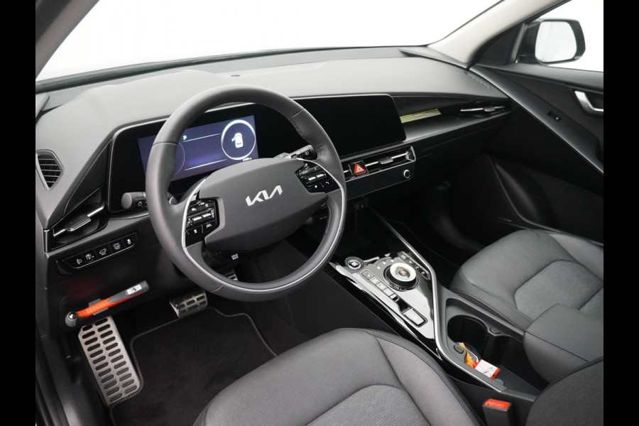 Kia Niro 1.6 GDi Hybrid ExecutiveLine - Stoel/Stuur Verwarming - Stoelverkoeling - Climate Control - Adaptief Cruise Control - Navigatie - Fabrieksgarantie Tot 2029