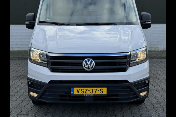 Volkswagen Crafter 30 2.0 TDI L3H3 Highline Carplay DAB Cruise Verwarmde voorruit Trekhaak Lat om Lat