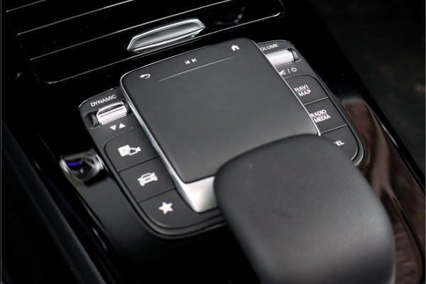 Mercedes-Benz CLA-Klasse Shooting Brake 250 e AMG Line Aut8 | Panoramadak | Widescreen | Camera | Sfeerverlichting | Nightpakket | Cruise Control |
