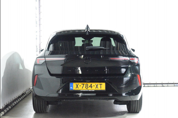 Opel Astra 1.2 GS Line | 130 pk | ALCANTARA SPORTSTOELEN | STOEL EN STUURVERWARMING | CAMERA MET PARKEERSENSOREN | 14.821 km