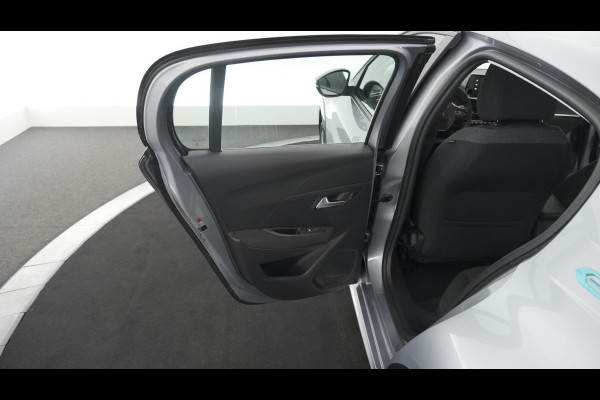 Peugeot e-208 EV Active Pack 50 kWh | €2.000 Subsidie | 3-Fase | Parkeersensoren | Navigatie | Apple Carplay | Climate Control