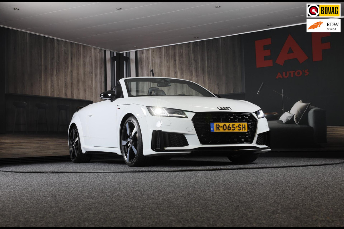 Audi TT ROADSTER 40 TFSI S Line Competition FACELIFT / Aut / Navi / Virtual Cockpit / Cruise Control / F1 / Camera / Matrix / 19 I