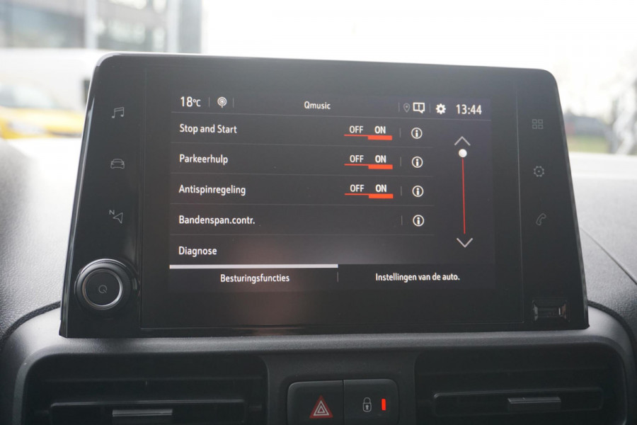 Opel Combo L2H1 102 Pk. 6-bak | navi incl. Apple Carplay | camera | parkeersensoren | Exterieurpakket | laadruimtebetimmering