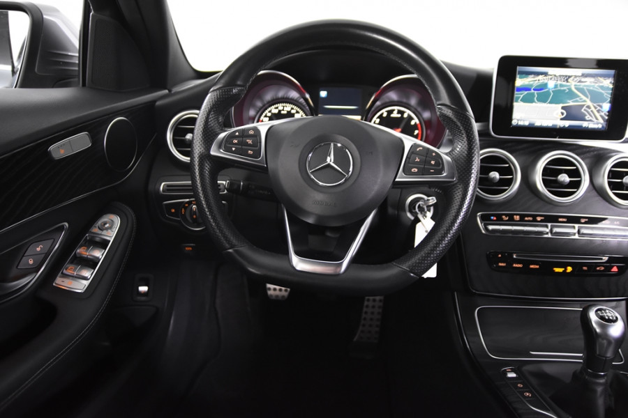 Mercedes-Benz C-Klasse 180 AMG-Line *Leer*Elektrische Stoelen*Navigatie*