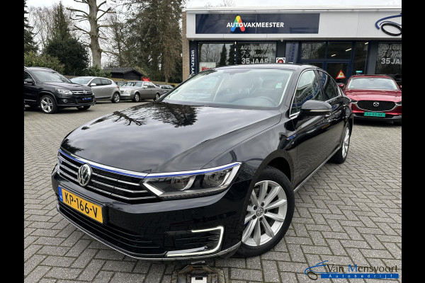 Volkswagen Passat 1.4 TSI GTE 218PK Connected Series Navi|LED|DAB|CarPlay|Trekhaak