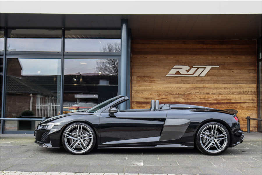 Audi R8 Spyder 5.2 V10 Performance Quattro 620pk **Recaro/Ceramic/B&O/Full Carbon package**