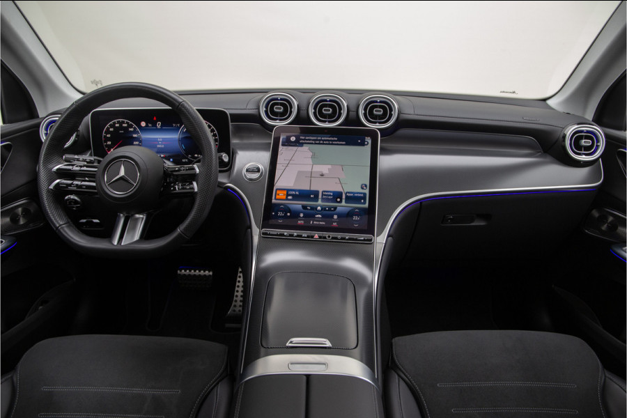 Mercedes-Benz GLC 300e 4MATIC AMG Premium, Panorama, Trekhaak, Burmester 2023 Hybrid
