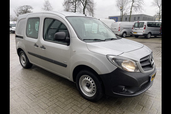 Mercedes-Benz Citan 108 CDI BlueEFFICIENCY Business Professional / vaste prijs rijklaar € 10.950 ex btw / lease vanaf € 200 / airco / ramen rondom / zilver metallic / pdc achter !