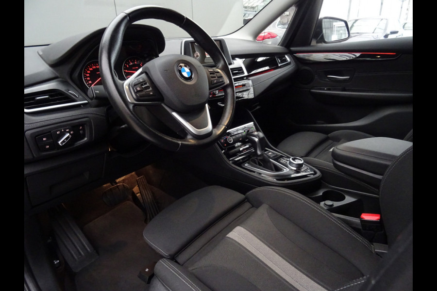 BMW 2 Serie Gran Tourer 218i Corporate Lease Executive * NAVIGATIE * LED * LAGE KM !!