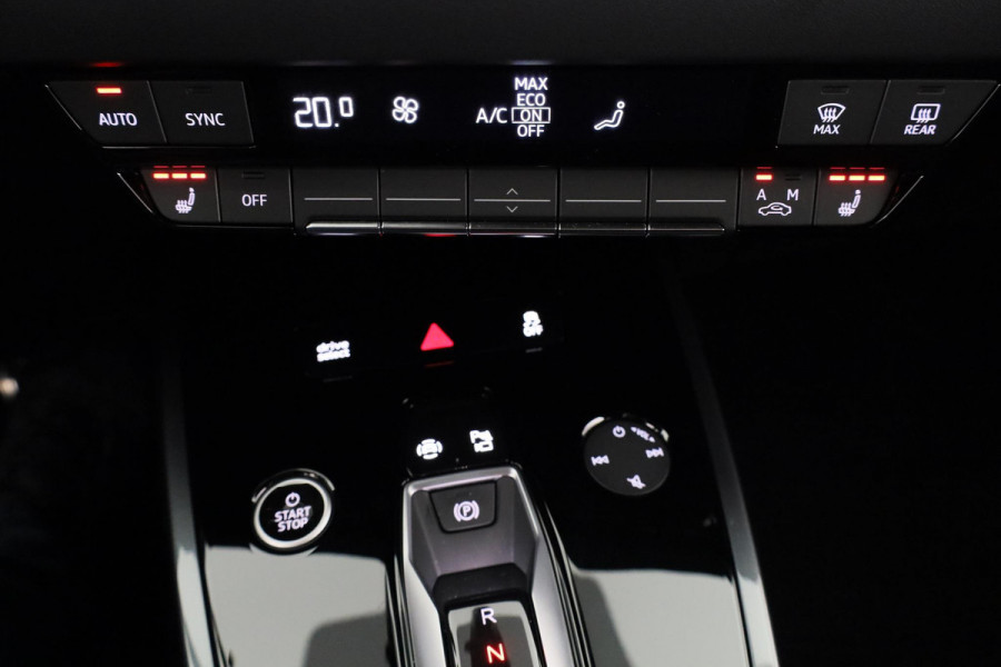 Audi Q4 Sportback e-tron 45 S Edition 82 kWh 286pk | Optiek pakket zwart | 21 inch Lichtmetalen velgen | Navigatie | Parkeercamera