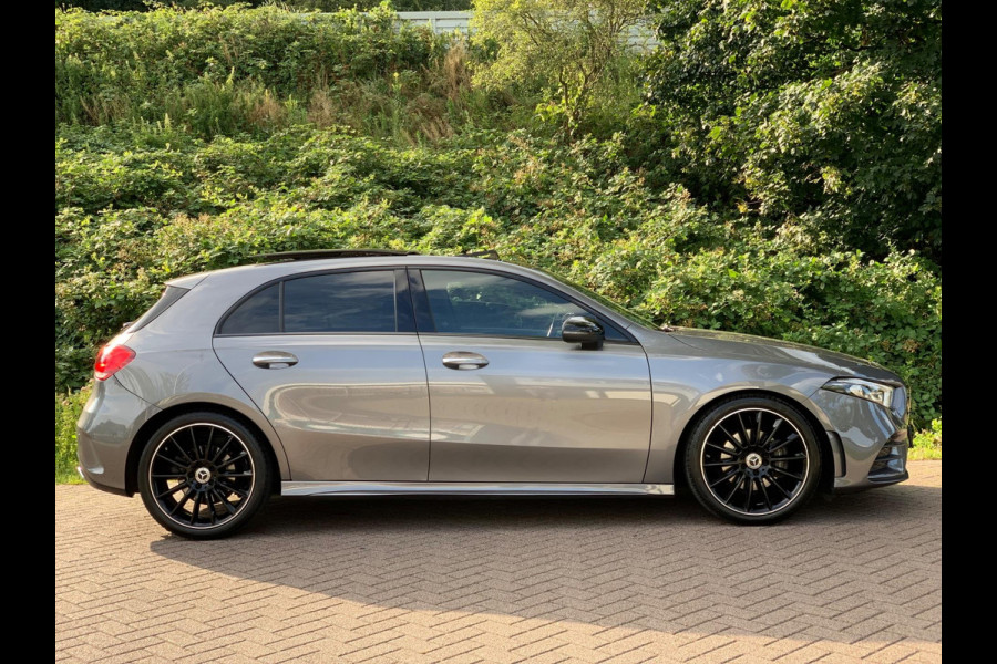 Mercedes-Benz A-Klasse A200 AMG ! PANO SFEER BOMVOL TOPSTAAT !