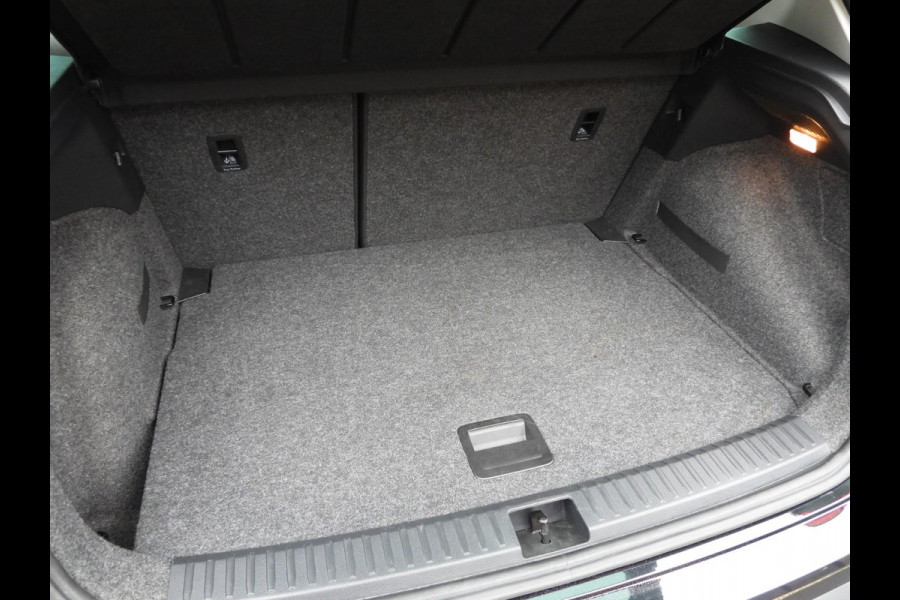 Seat Arona 1.0 TSI Aut. Style Business NAVI/CAMERA/CLIMA/LED/16"LMV!