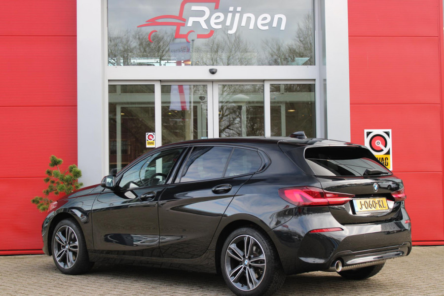 BMW 1-serie 118i 140PK AUTOMAAT EXECUTIVE | NAVIGATIE | LED KOPLAMPEN | KEYLESS ENTRY | CLIMA CONTROL | LICHTMETALEN VELGEN 17" | PARKEERSENSOREN VOOR EN ACHTER | COMFORT STOELEN | APPLE CARPLAY/ANDROID AUTO | DIGITALE COCKPIT |