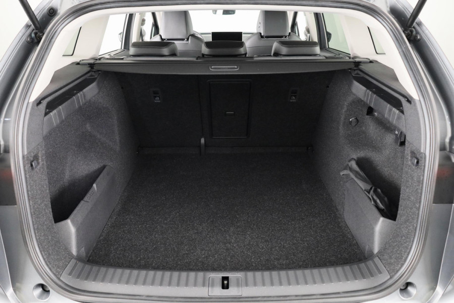 Škoda Enyaq iV 60 Selection 58 kWh | Business Upgrade pakket | Trekhaak | Adaptive Cruise | Dode hoek sensoren | Stoelverwarming |