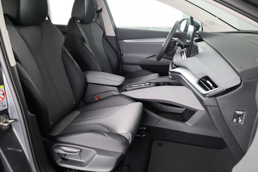 Škoda Enyaq iV 60 Selection 58 kWh | Business Upgrade pakket | Trekhaak | Adaptive Cruise | Dode hoek sensoren | Stoelverwarming |