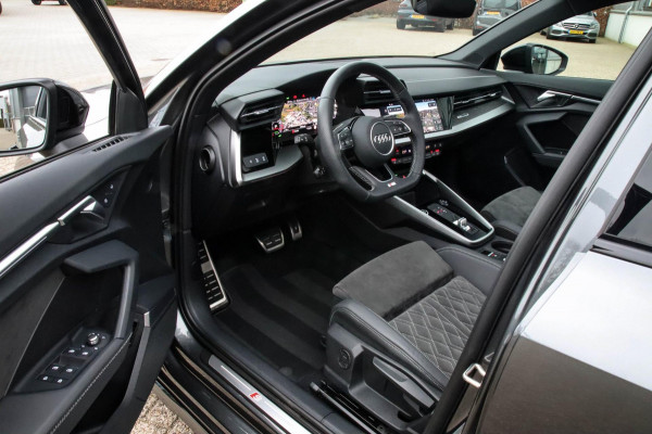 Audi A3 Sportback 45TFSI e PHEV S Edition Competition S-line 245pk S-Tronic! Panoramadak|Virtual Cockpit|Supersport Kuipstoelen|19
