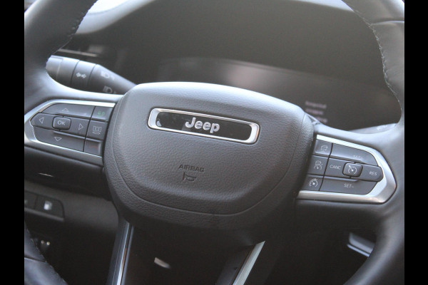 Jeep Compass 4xe 190 Plug-in Hybrid Electric Night Eagle | Clima | Navi | Adapt. Cruise | 19" | Winter Pack | Camera | Keyless | Apple Carplay | Trekhaak | All Season