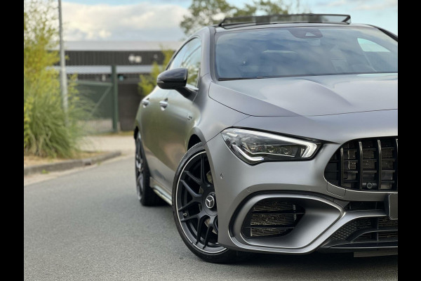 Mercedes-Benz CLA-Klasse 45 S AMG 4MATIC+ 2022 Panoramadak|Burmester®|Keyless|Designo Grey|Matrix|Night pakket II