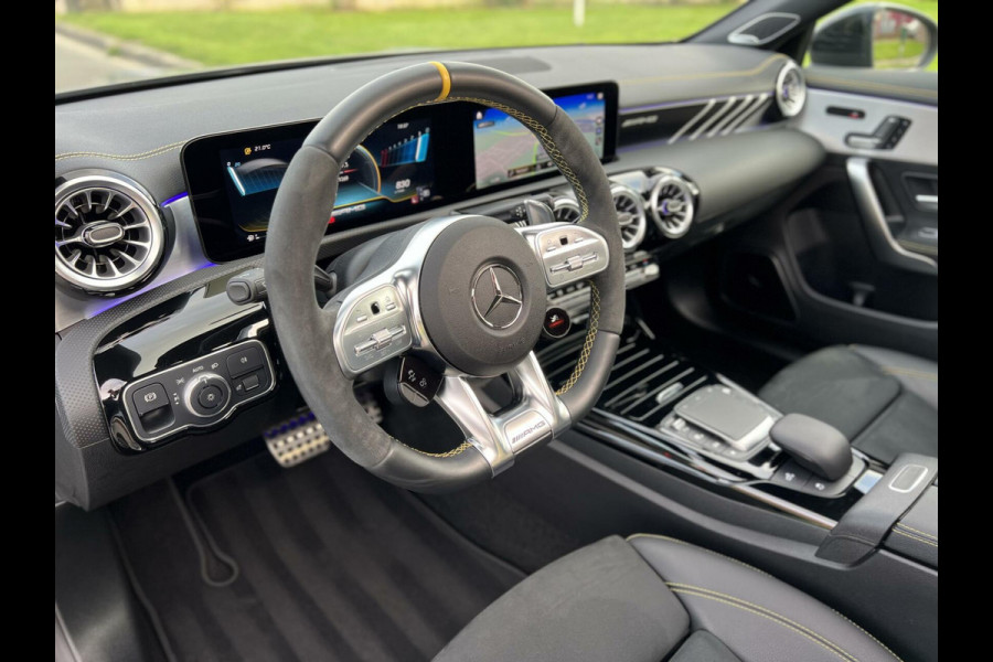 Mercedes-Benz CLA-Klasse 45 S AMG 4MATIC+ 2022 Panoramadak|Burmester®|Keyless|Designo Grey|Matrix|Night pakket II