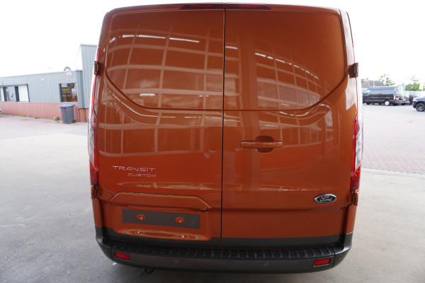 Ford Transit Custom 300L 2.0 TDCI 130PK L2H1 Limited Active Edition Nr. V078 | Airco | Cruise | Apple CarPlay & Android Auto