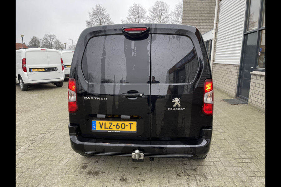 Peugeot Partner 1.5 BlueHDI automaat Asphalt / vaste prijs rijklaar € 15.450 ex btw / lease vanaf € 283 / dubbel schuifdeur / lichtemetalen velgen / airco / cruise / camera / trekhaak !