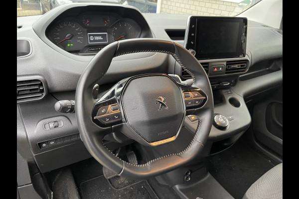 Peugeot Partner 1.5 BlueHDI automaat Asphalt / vaste prijs rijklaar € 15.450 ex btw / lease vanaf € 283 / dubbel schuifdeur / lichtemetalen velgen / airco / cruise / camera / trekhaak !