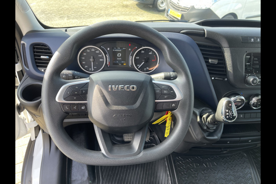 Iveco Daily 35S14 Himatic 8 traps automaat / bakwagen met laadklep / rijklaar € 30.950 ex btw / lease vanaf € 554 / cruise en climate control / standkachel en stoelverwarming