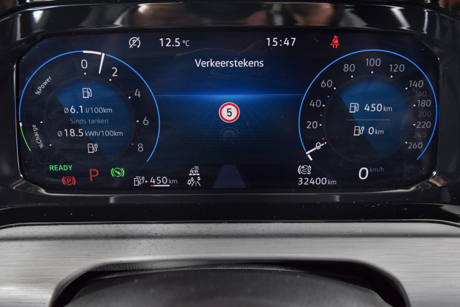 Volkswagen Golf 1.4 eHybrid 204 PK Style - Automaat | Dig. Cockpit | Adapt. Cruise | Stoel-+Stuurverwarming | Camera | PDC | NAV + App. Connect | LM 18"|