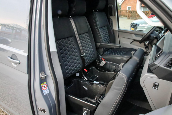 Volkswagen Transporter 2.0 TDI L2 DSG Automaat Highline Bulli! NIEUW|Direct leverbaar|Nardo|Leder|LED|NAVI|CarPlay|20inch|Trekhaak