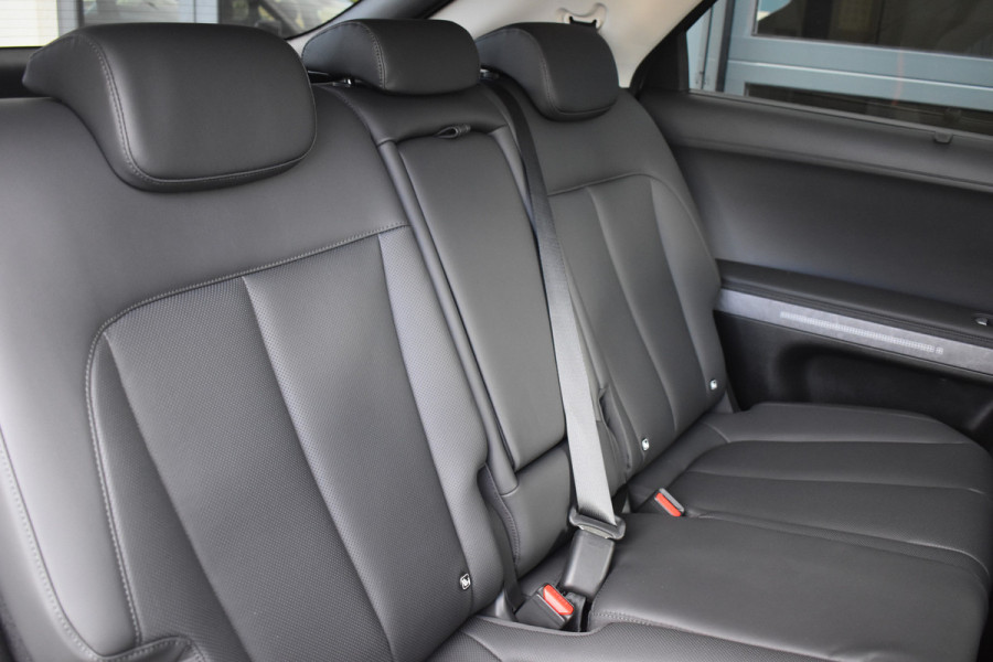 Hyundai IONIQ 5 77 kWh Lounge VAN € 64.058,- VOOR € 56.808,-