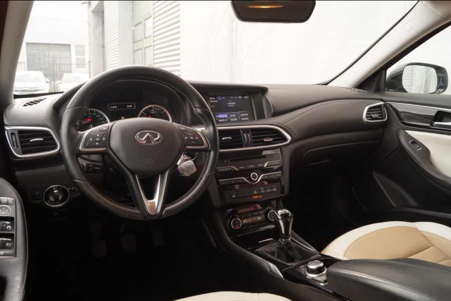 Infiniti Q30 1.5D Business Edition -NAVI-LEER-ECC-PDC-CRUISE-