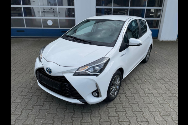 Toyota Yaris 1.5 Hybrid Dynamic Automaat (RIJKLAARPRIJS / BOVAG)