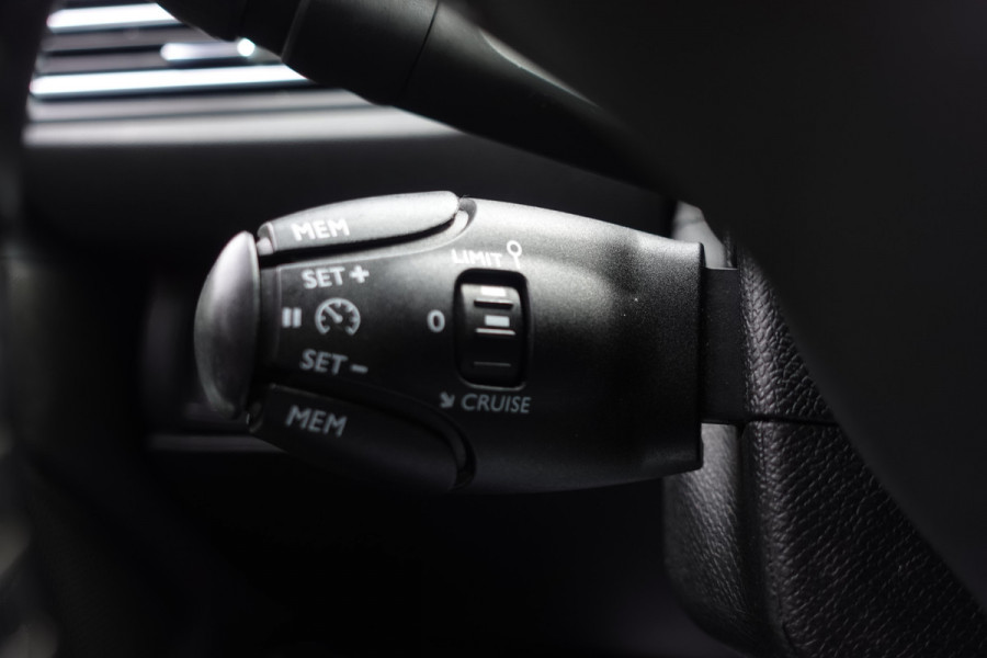 Peugeot 308 SW 1.2 PureTech Blue Lease Executive NAVI | CRUISE | PANO DAK | BTW AUTO