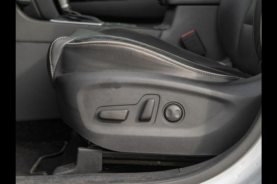 Kia Sportage 1.6 T-GDI 4WD GT-Line PlusLine | Schuifkanteldak | Climate control | navigatie |