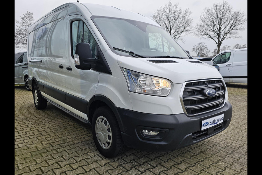 Ford Transit 350 2.0 TDCI L3H2 Trend 130pk Automaat | Trekhaak | Airco | DAB | Parkeersensoren v+a | Zéér netjes!