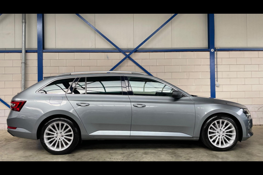 Škoda Superb Combi 1.8 TSI Laurin & Klement KEYLESS|LEDER|DSG