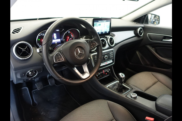 Mercedes-Benz CLA-Klasse 180 Prestige AMG Ed- Leer I Navi I Camera I Xenon Led I ECC I LMV