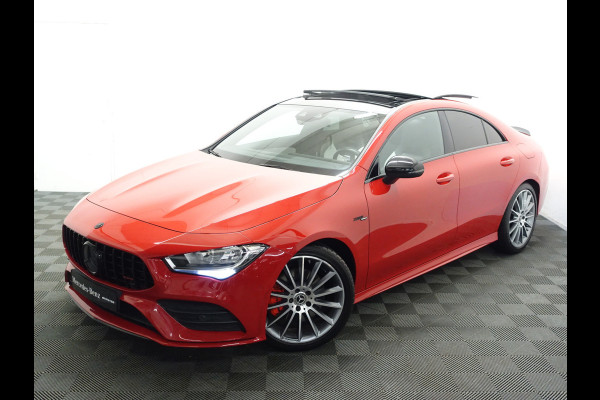 Mercedes-Benz CLA-Klasse 220 4MATIC AMG Night Edition Aut- Panodak I Designo Sport Leder I MBUX I 45s Pakket I Clima