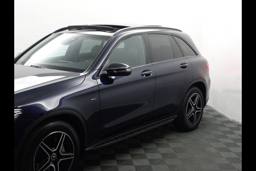 Mercedes-Benz GLC 200 AMG Night Edition Aut- Nieuw Model I Panodak I Virtual Cockpit I Treeplanken I Sfeerverlichting I Xenon Led